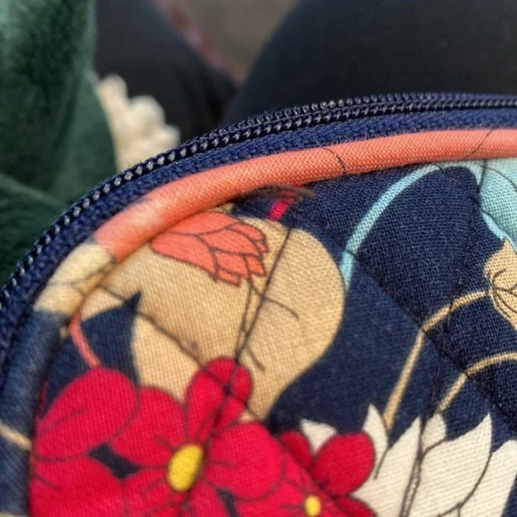 Vera Bradley soft tablet case - Picture 5 of 5